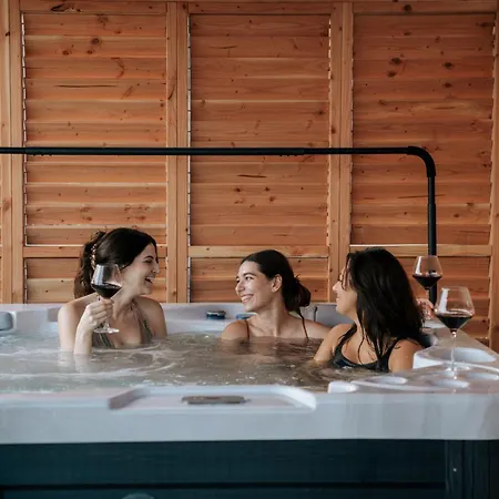 Nyaraló Garczovka - Domki, Jacuzzi, Sauna Garcz